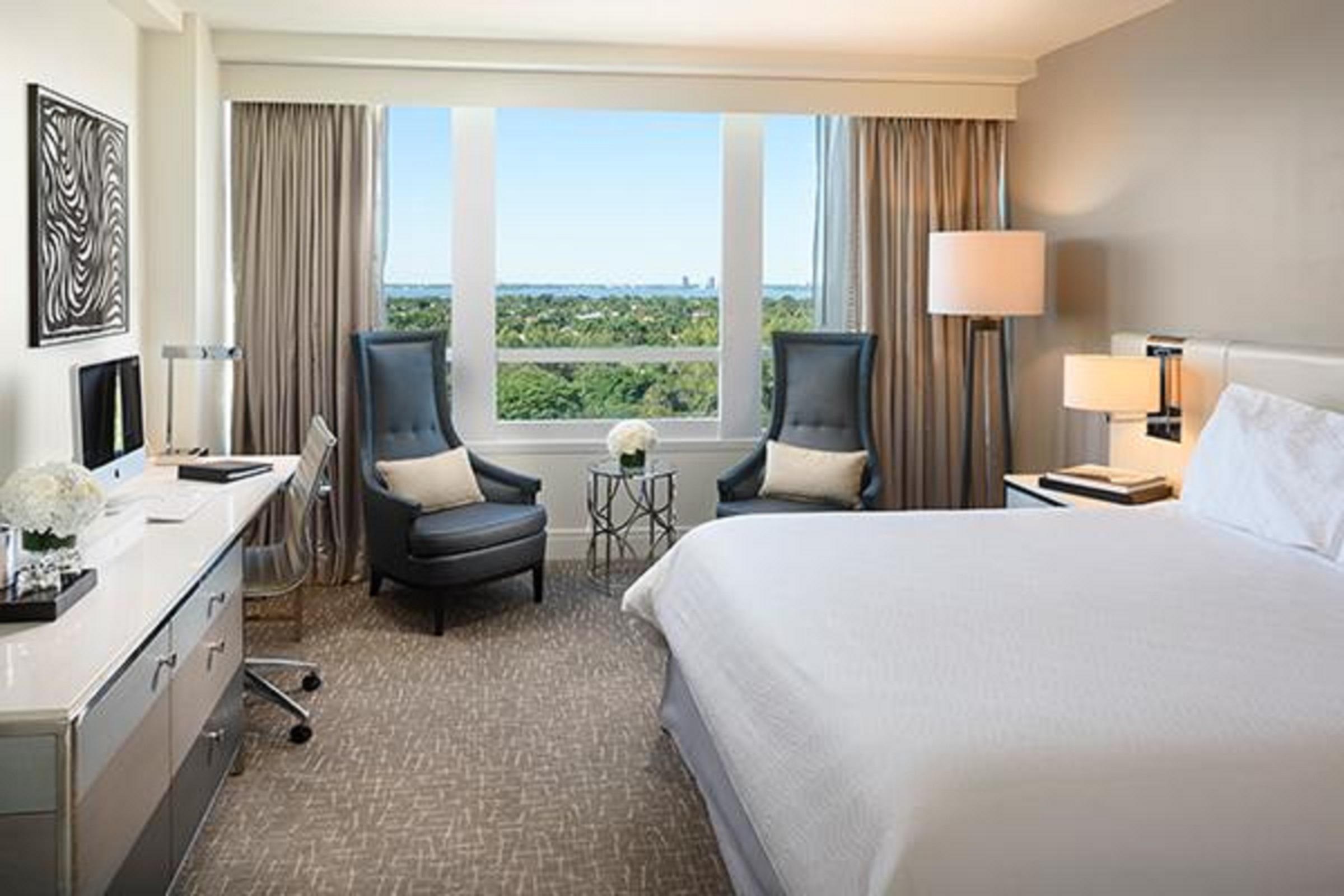 Fontainebleau Miami Beach Bagian luar foto
