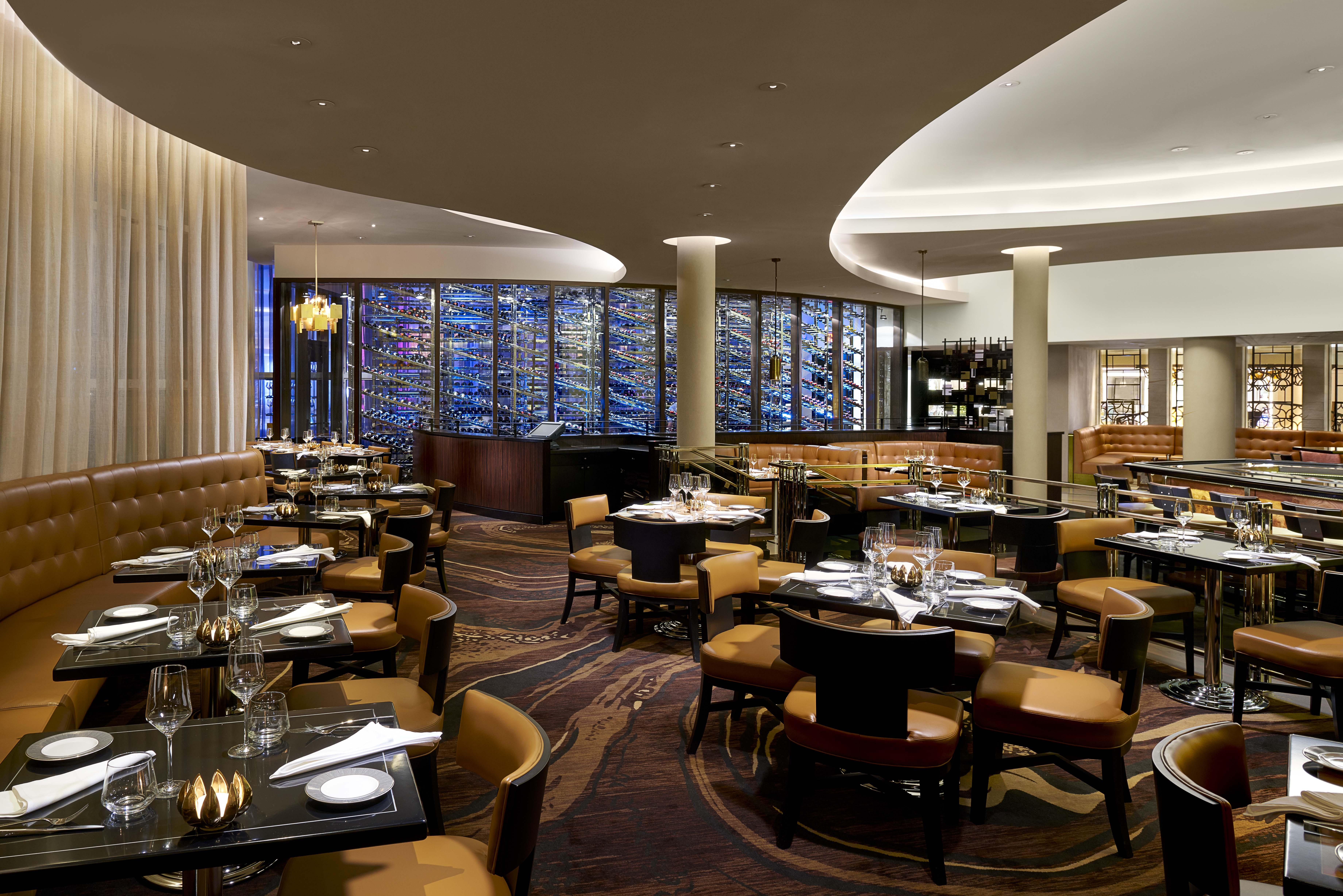 Fontainebleau Miami Beach Bagian luar foto Interior of the restaurant