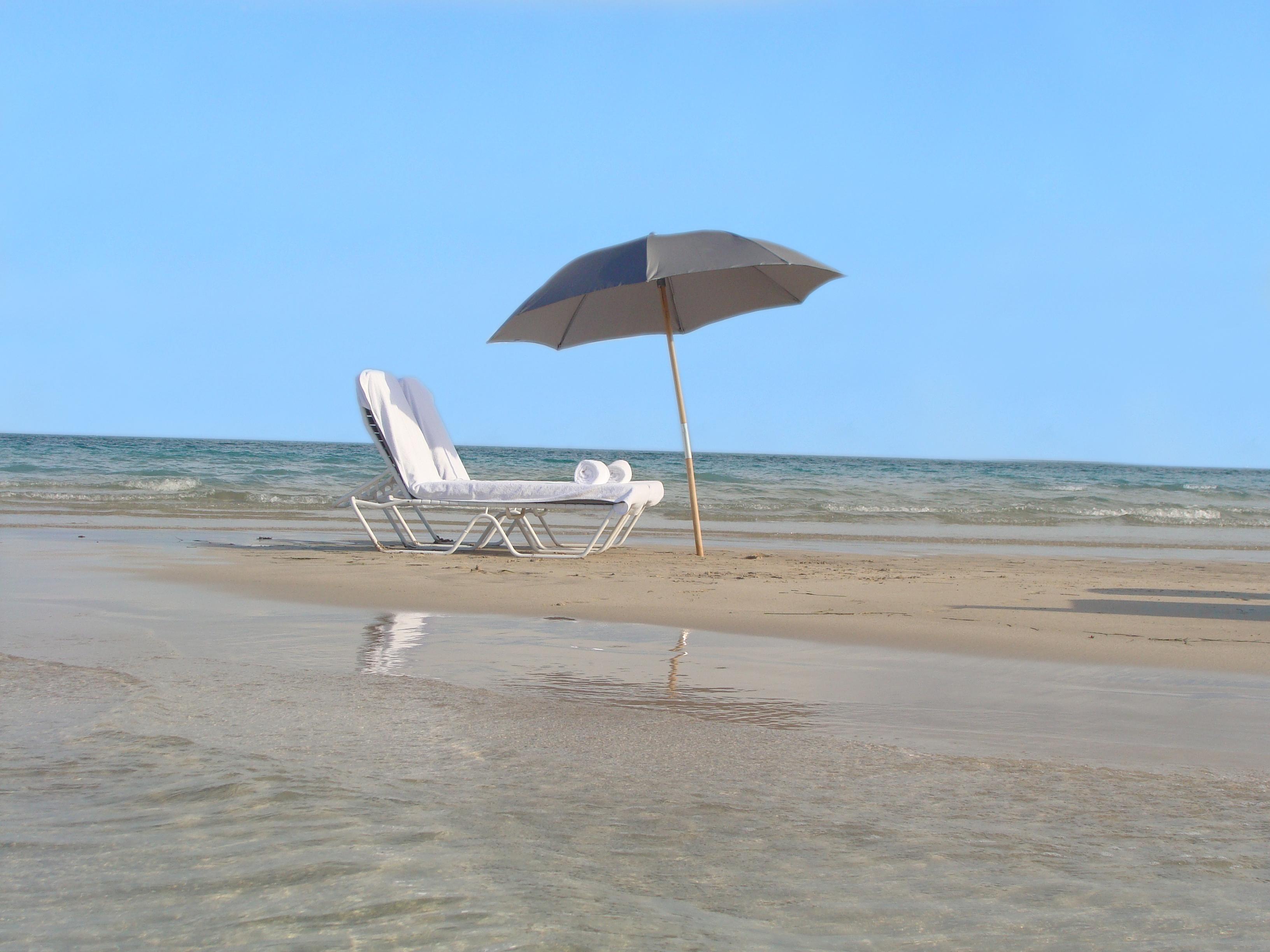 Fontainebleau Miami Beach Bagian luar foto Beach in the Gulf of Hammamet