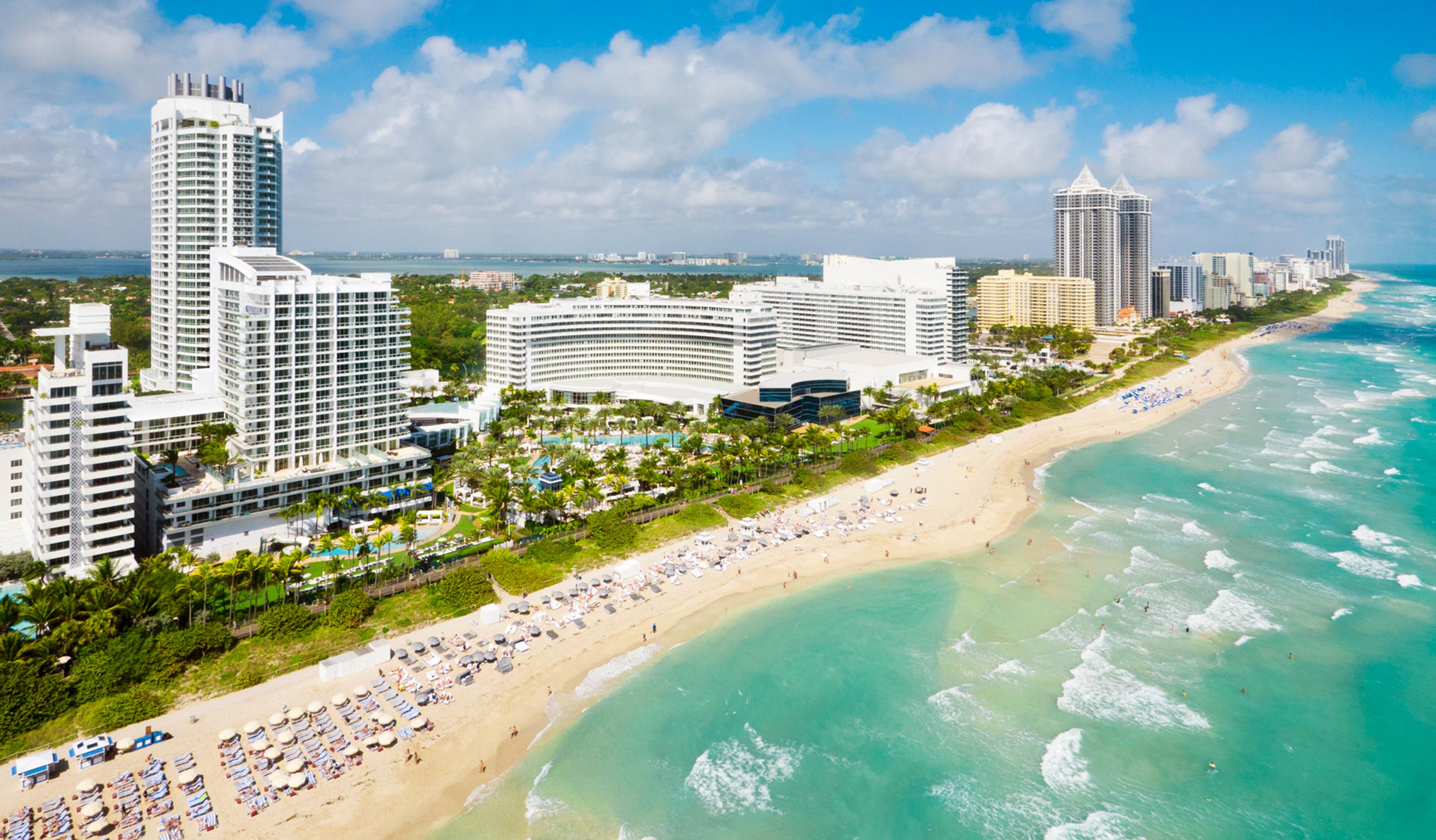 Fontainebleau Miami Beach Bagian luar foto South Beach