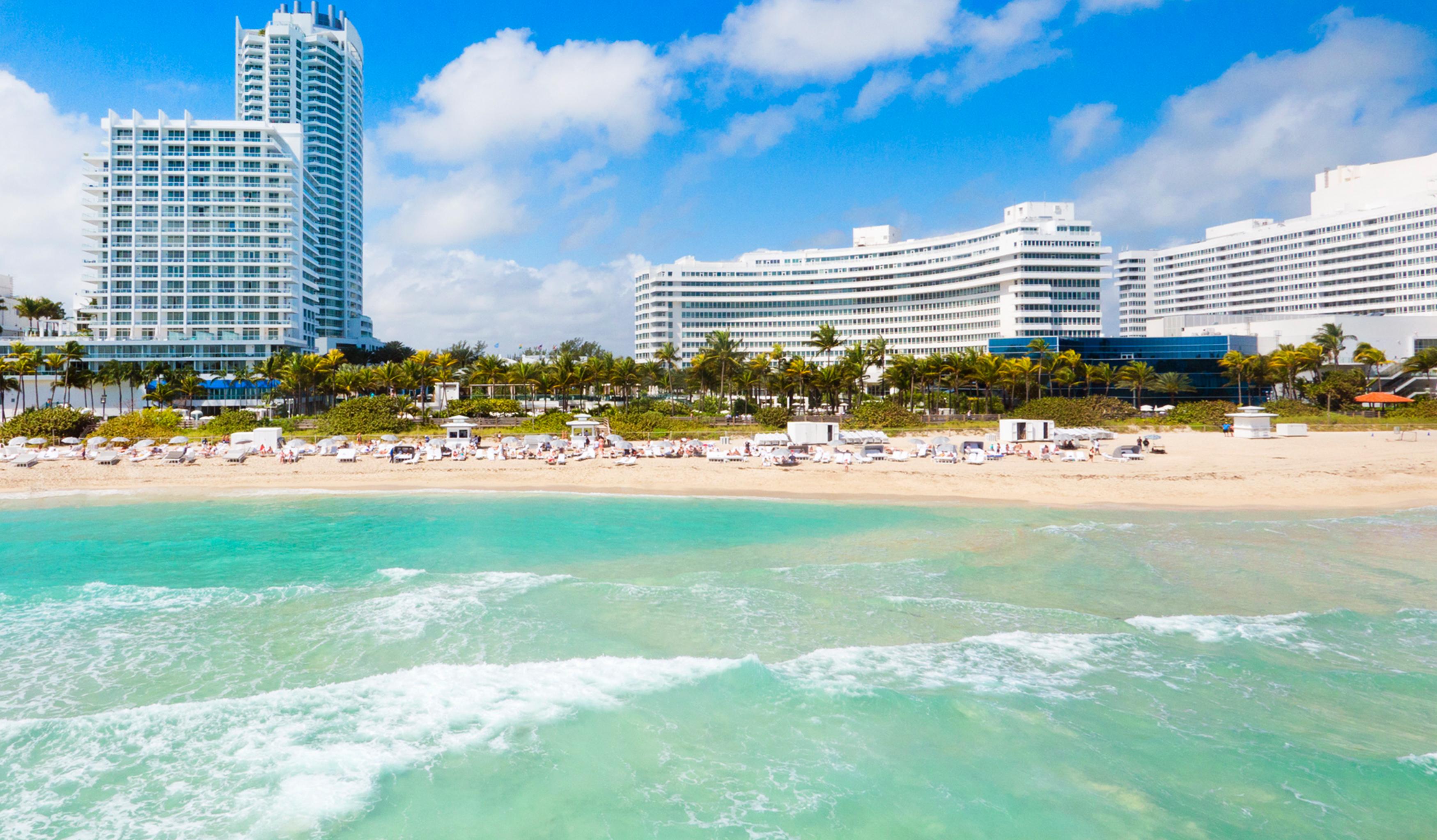 Fontainebleau Miami Beach Bagian luar foto South Beach